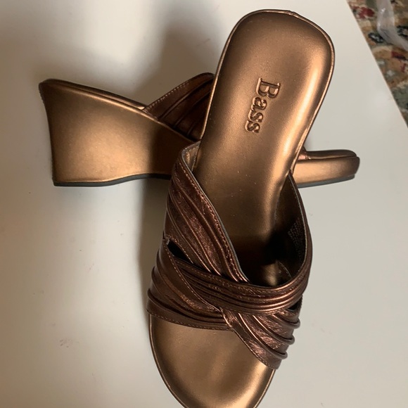 BASS COPPER LEATHER SANDALS WEDGES SLIP ON 5M OPEN TOE SHOES